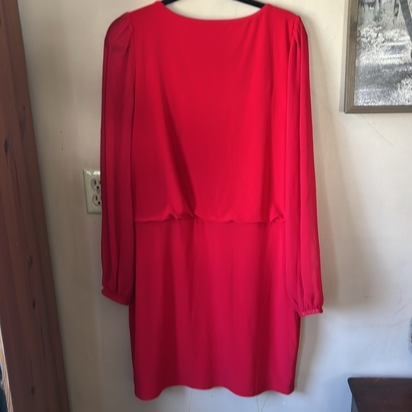 NWT WHBM Mon Cherie Red Chiffon Sleeve Blouson Mini Dress Size Medium - Picture 9 of 9